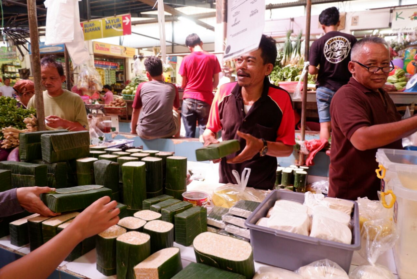 Tawi pelaku usaha UMKM yang berhasil mengenalkan tempe hingga mancanegara.