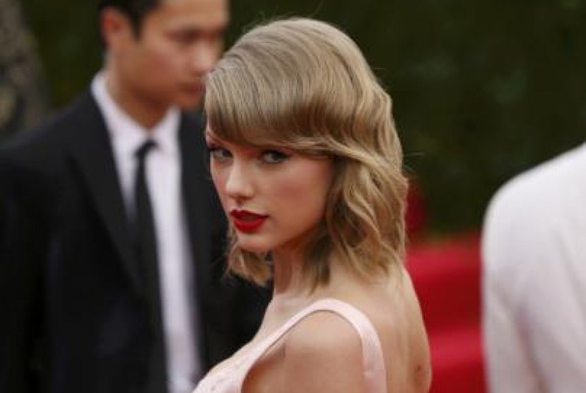 Taylor Swift saat menghadiri Met Gala.