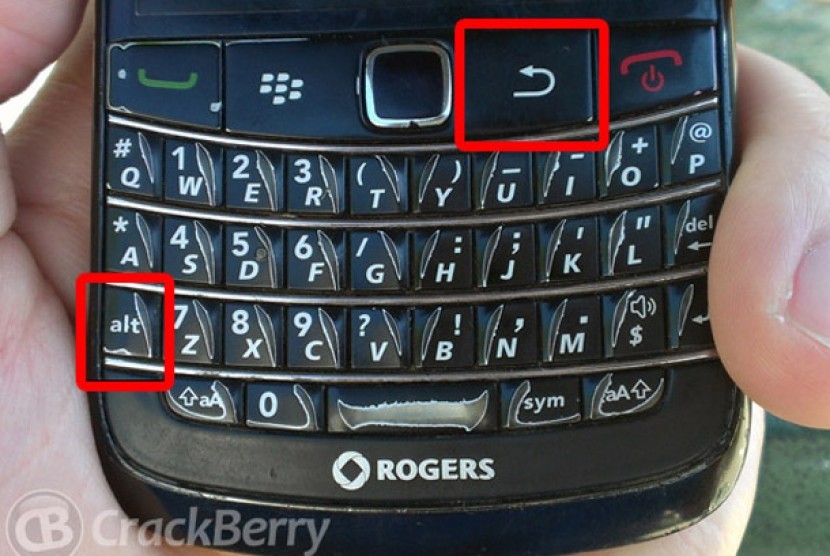 Tekan tombol alt dan back untuk pindah aplikasi dengan cepat di BlackBerry.