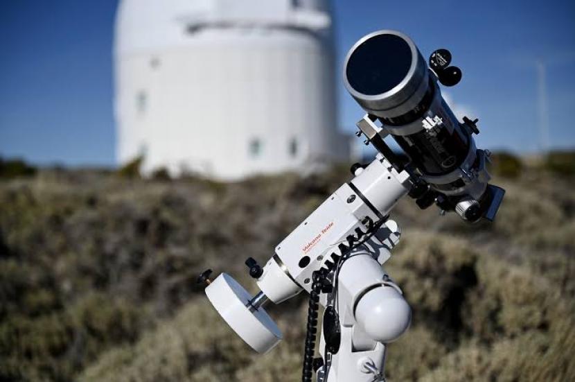 Teleskop (ilustrasi)