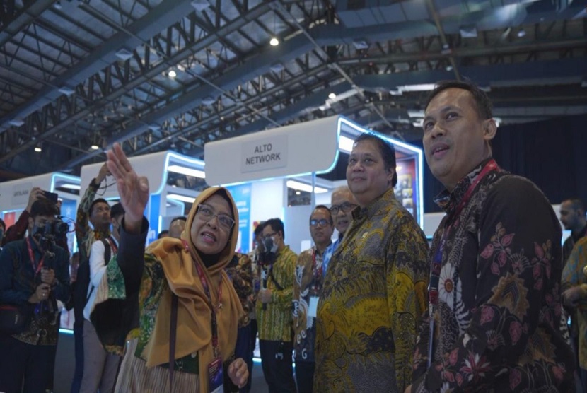 Telkom University (Tel-U) menjadi satu-satunya perguruan tinggi di Indonesia yang hadir pada Festival Ekonomi Keuangan Digital Indonesia (FEKDI) 2023. Di sana, Tel-U memamerkan enam produk inovasi berbasis teknologi informasi komunikasi yang mereka kembangkan untuk berdampak secara ekonomi bagi Indonesia.