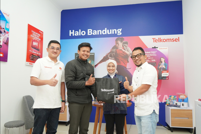 Telkomsel membuka GraPARI baru di Bojongsoang Kabupaten Bandung