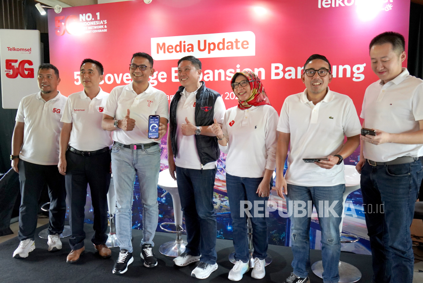 Hadirkan Jaringan Hyper 5G di Bandung Raya, Telkomsel Operasikan 172 BTS 5G
