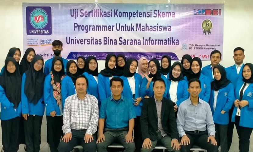 Tempat Uji Kompetensi (TUK) Mandiri, Universitas BSI (Bina Sarana Informatika) kampus Karawang sukses menyelenggarakan uji kompetensi dengan skema Programmer, pada Kamis (6/7/2023).