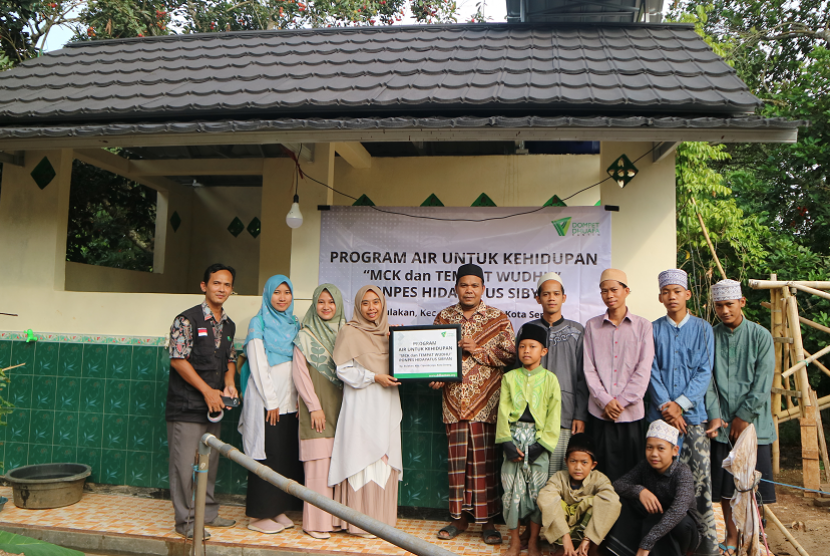 Tempat wudhu dan MCK yang dibangun Dompet Dhuafa di Ponpes Hidayatussibyan.