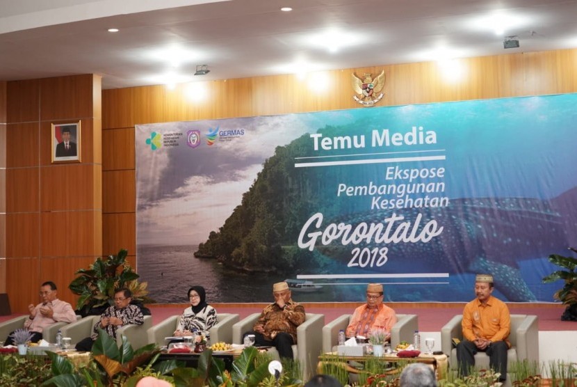 Temu media ekspose pembangunan Gorontalo bersama Menteri Kesehatan Nila Moeloek, Senin (16/7).