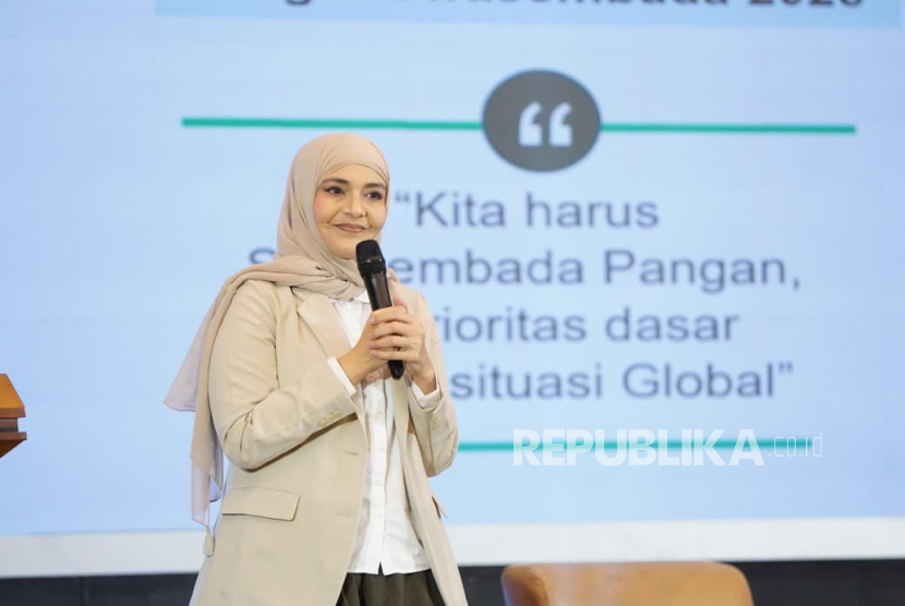 Tenaga Ahli Kementerian Koordinator Bidang Pangan RI, Lula Kamal, dalam kegiatan Tanwir II Nasyiatul Aisyiyah di Hotel Horison Ultima Ratu, Kota Serang, Banten, Jumat (5/9/2025).