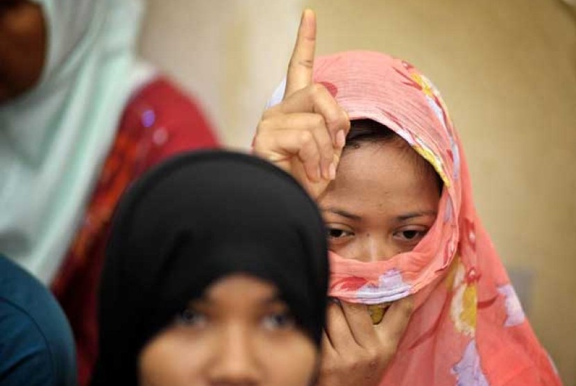 Tenaga Kerja Wanita/Ilustrasi. Seorang anak 18 tahun di Cianjur berharap bantuan Presiden Joko Widodo untuk menemukan ibunya, seorang TKW di Malaysia yang hilang kontak sejak 17 tahun lalu.