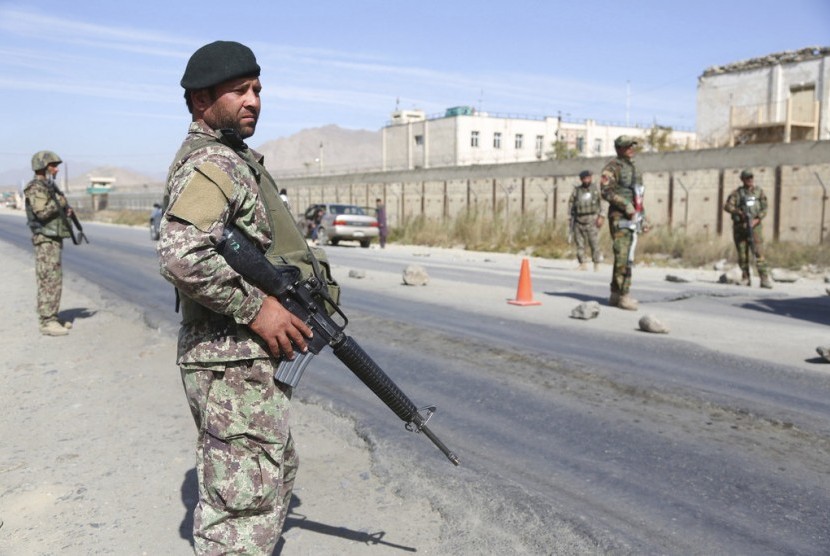 Tentara Afghanistan berjaga di Kabul, Afghanistan.