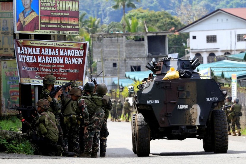  Tentara Filipina di Marawi, Mindanao. Tentara bertempur melawan kelompok ISIS Maute sejak pekan lalu.
