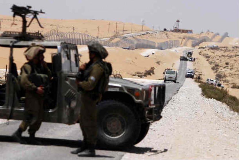   Tentara Israel di kawasan dekat perbatasan dengan Mesir.