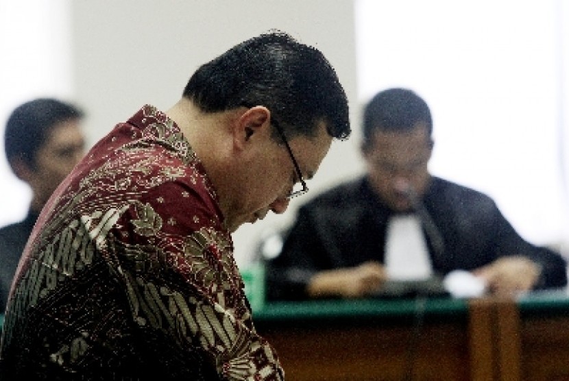Terdakwa kasus dugaan korupsi pengadaan Simulator SIM di Korlantas Polri, Budi Susanto menjalani sidang perdana di Pengadilan Tipikor, Jakarta, Selasa (10/9). 