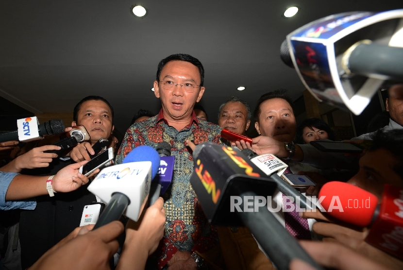 The defendant of alleged religious blasphemy case, Basuki Tjahaja Purnama (Ahok), gave a statement to the reporters after the ninth session of the trial on Tuesday (Feb 7). Today, there will be four witnesses presented at the trial.