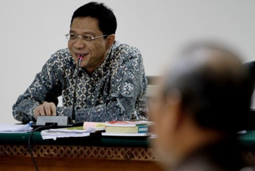 Terdakwa kasus dugaan suap pengurusan kuota impor daging sapi di Kementerian Pertanian Ahmad Fathanah menjalani sidang lanjutan di Pengadilan Tipikor, Jakarta, Jumat (16/8).