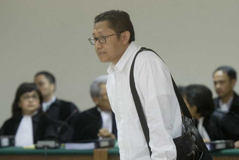 Terdakwa kasus dugaan suap Proyek Hambalang Anas Urbaningrum mengikuti sidang lanjutan dengan agenda mendengarkan keterangan saksi di Pengadilan Tipikor Jakarta, Kamis (14/8). 