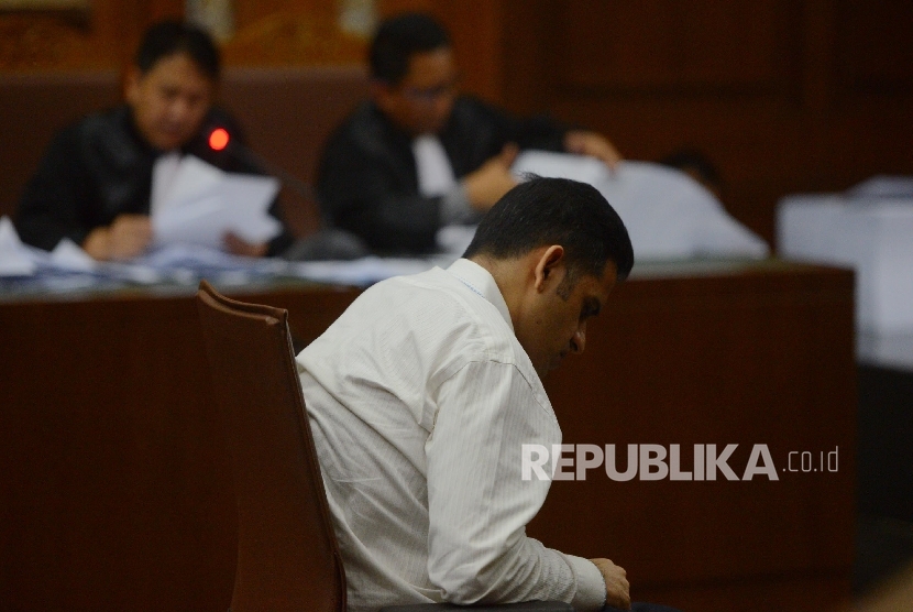 Terdakwa kasus dugaan tindak pidana pencucian uang (TPPU) Muhammad Nazaruddin menjalani sidang pembacaan tuntutan di Pengadilan Tipikor, Jakarta, Rabu (11/5). (Republika/Raisan Al Farisi)