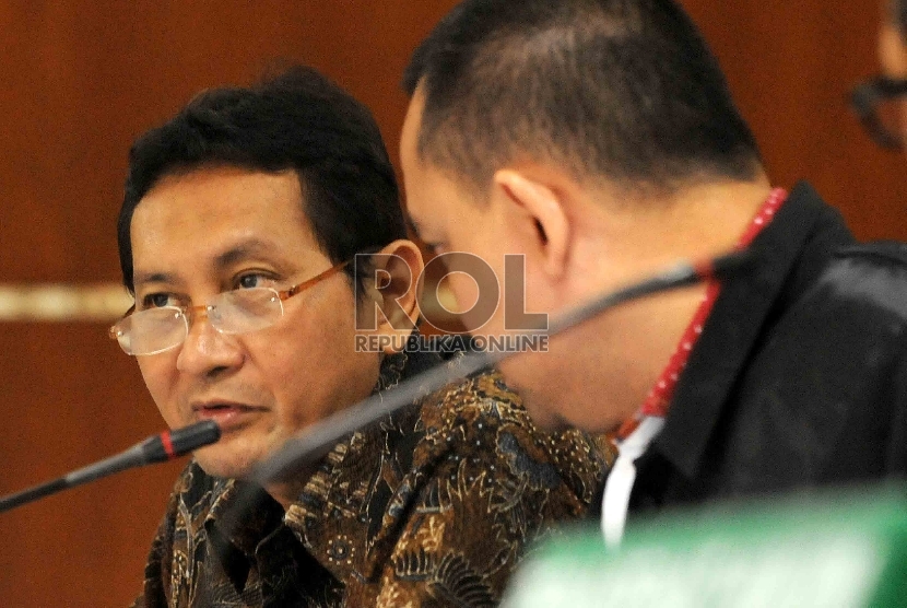 Terdakwa kasus korupsi pengadaan bus TransJakarta, Udar Pristono menjalani sidang lanjutan di Pengadilan Tipikor, Jakarta, Rabu (20/5).