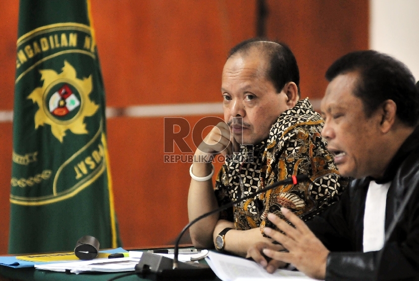 Terdakwa penerimaan hadiah atau janji dalam penetapan APBN-P 2013 Kementerian ESDM, Sutan Bhatoegana mengikuti sidang lanjutan di Pengadilan Tindak Pidana Korupsi (Tipikor), Jakarta, Kamis (25/6).