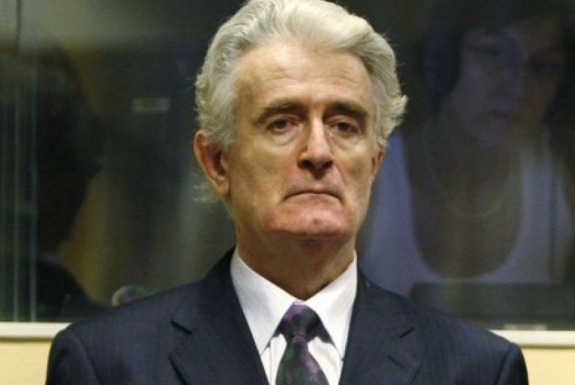  terdakwa penjahat perang, Radovan Karadzic bebas dari dakwaan mengenai genosida.