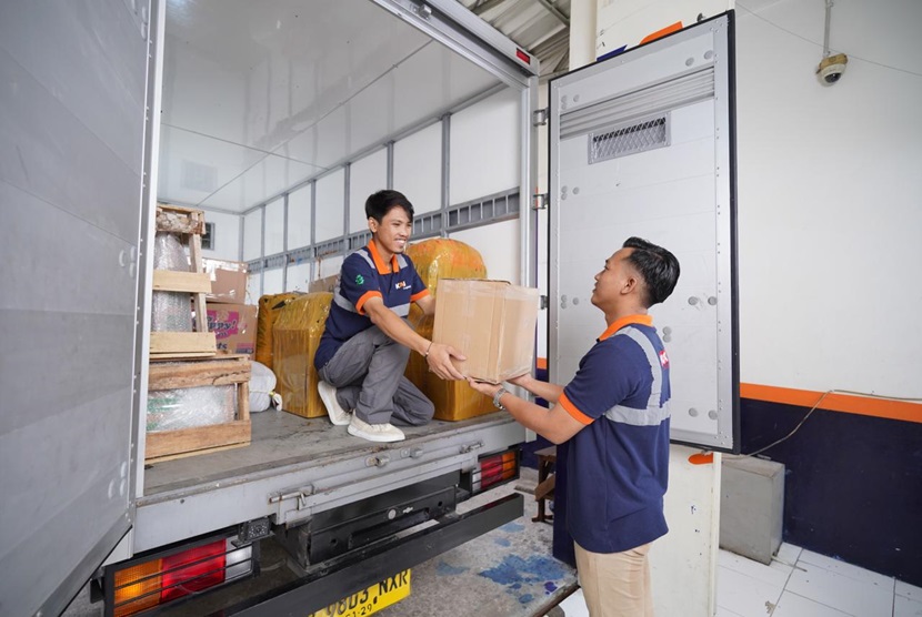  Terhitung sejak awal memasuki Ramadan hingga hari ke-15, PT Kereta Api Logistik (KAI Logistik) telah mengakomodir pengiriman barang retail sebanyak 2.500 ton dan akan terus meningkat.