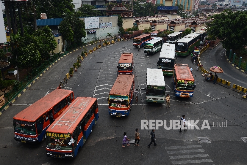 Terminal Blok M