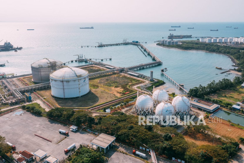 Terminal LPG Tanjung Sekong memberikan kontribusi sekitar 40 persen dari total kebutuhan LPG Indonesia. 