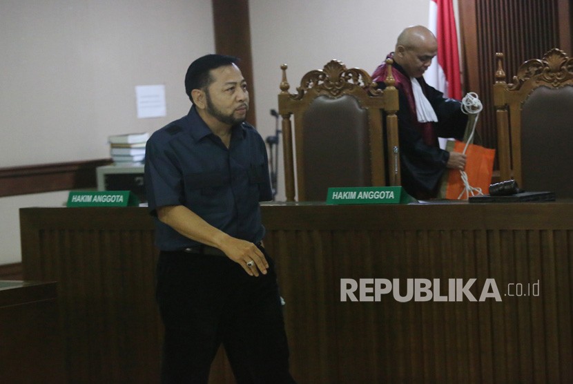 Terpidana kasus korupsi pengadaan KTP Elektronik Setya Novanto berjalan usai mengikuti sidang pengajuan permohonan peninjauan kembali (PK) ke Mahkamah Agung (MA) di Pengadilan Negeri Jakarta Pusat, Jakarta, Rabu (28/8/2019). 