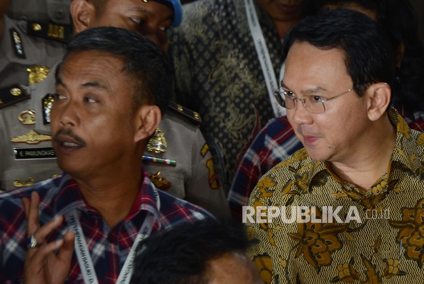  Ketua Tim Pemenangan Basuki Tjahaja Purnama (Ahok) - Djarot Saiful Hidayat, Prasetyo Edi Marsudi (kiri).