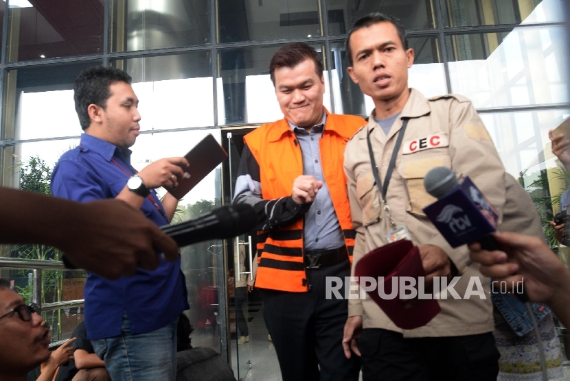 KPK Kembali Periksa Tersangka Korupsi KTP-El Andi Narogong | Republika ...