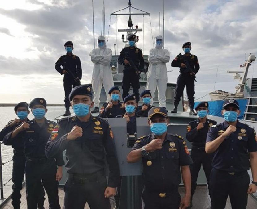 Terus mengawasi peredaran barang ilegal dan berbahaya, Kantor Wilayah Bea Cukai Bali, NTB dan NTT (Bali Nusra) tetap melaksanakan patroli laut rutin dalam operasi ‘Jaring Wallacea’ di perairan Bali dan Nusa Tenggara, Jumat (22/5).