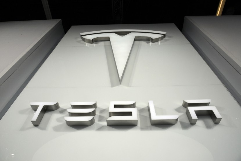 Tesla disebut akan masuk berinvestasi di Indonesia.