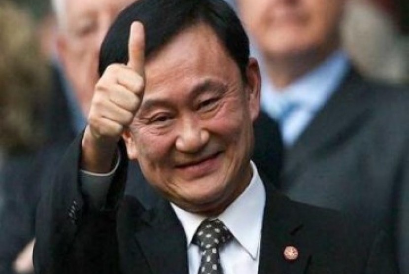 Thaksin Shinawatra. Miliarder Thailand dan mantan perdana menteri Thaksin Shinawatra mengatakan pada Selasa (9/5/2023), akan pulang pada Juli setelah 17 tahun mengasingkan diri. 