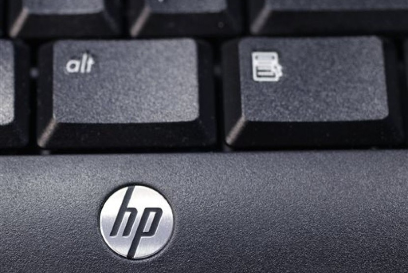 The company's logo on a Hewlett-Packard keyboard at the Micro Center computer store in Santa Clara