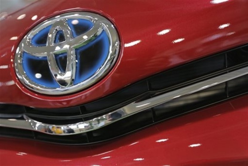  Logo Toyota Motor Corp. Toyota mendirikan pabrik baru di North California Greensboro-Randolp Megasite, AS yang mampu memproduksi baterai lithium-ion