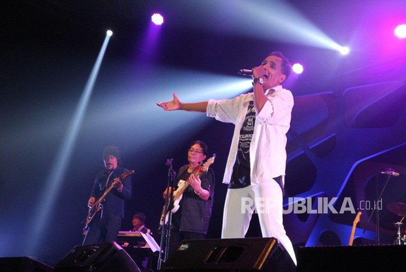 Grup musik yang terkenal pada era 70-an The Rollies. Menteri Kebudayaan, Fadli Zon, menyoroti pentingnya karya musisi era 1970-an sebagai aset kekayaan musik Indonesia yang patut diapresiasi. 