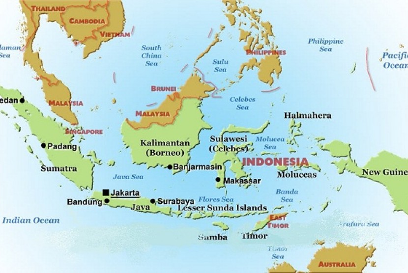 The scholarship offers opportunities for foreigners to live in Indonesia for one year. (Map of Indonesia)
