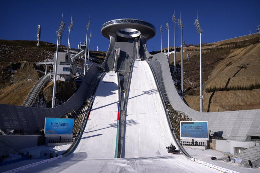 The Zhangjiakou National Ski Jumping Centre menjadi salah satu arena yang disiapkan untuk Olimpiade Musim Dingin Beijing 2022.