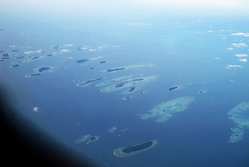Thousand Islands in Jakarta is seen from an airplane. (illustration)  
