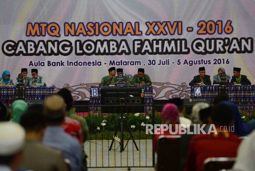 Tiga grup Kafilah menjalani sesi semi final lomba Cabang Fahmil Al Quran dalam rangkaian MTQ Nasional ke XXVI yang diadakan di Aula Bank Indonesia Kota Mataram, Nusa Tenggara Barat, Rabu (3/8).