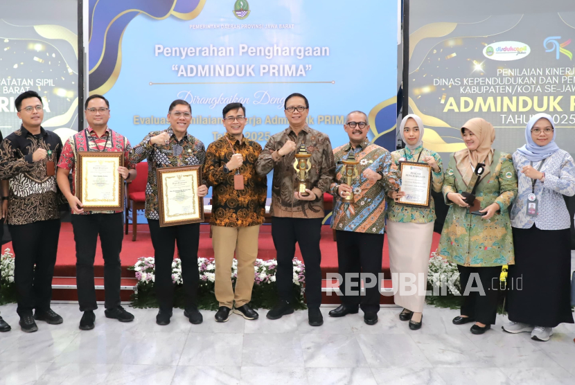 Bedas Pisan! Pemkab Bandung Raih Tiga Penghargaan Sekaligus dari Gubernur Jawa Barat