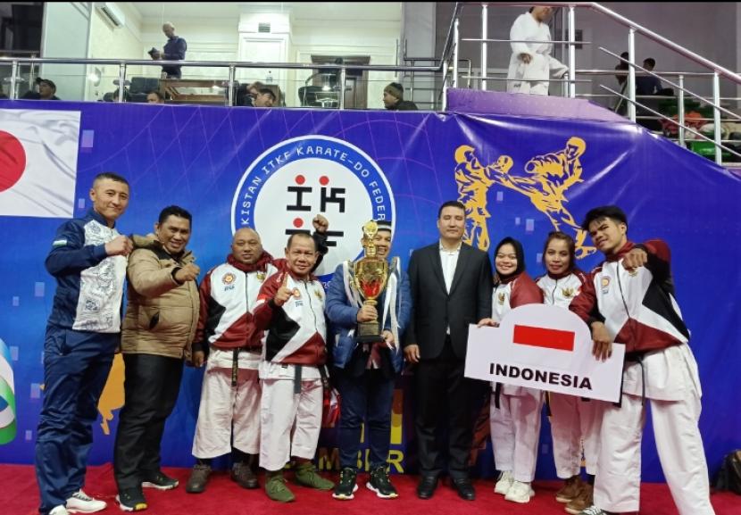 Tim atlet Indonesian Traditional Karate Federation (INATKF) berhasil menjadi Juara Umum Kedua di ajang 3rd Traditional Karate Asia-Oceania Cup 2022 di Tashkent, Uzbekistan.