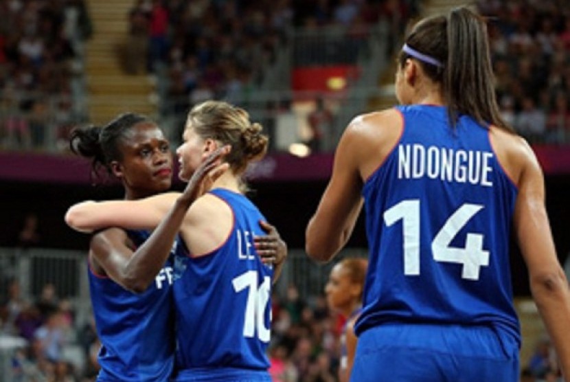 Tim basket putri Prancis melangkah ke final Olimpiade London 2012. Ini adalah kali pertama tim basket putri Prancis ke final.