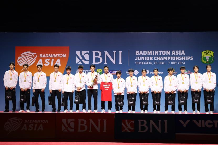Tim China menjuarai BNI Badminton Asia Junior Championships 2024 seusai mengalahkan Korea Selatan dengan skor 3-1 di final.