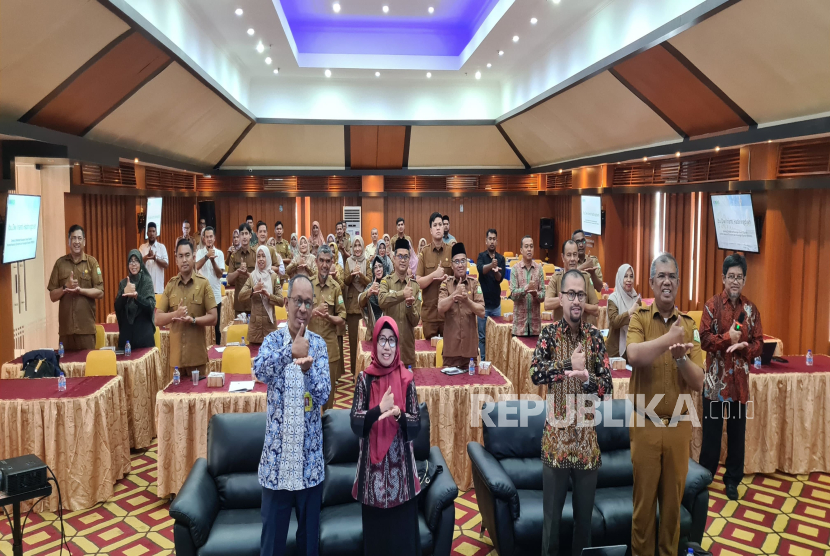 Tim dari Komite Nasional Ekonomi dan Keuangan Syariah (KNEKS) melakukan kunjungan lapangan ke Provinsi Aceh mulai Senin (28/7/2025) hingga Jumat (1/8/2025). 