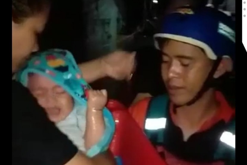 Tim DMC Dompet Dhuafa bantu evakuasi bayi enam bulan
