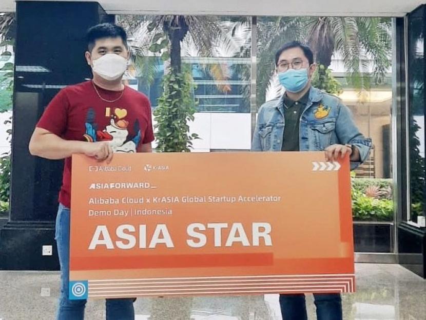 Tim Duckie Land menjadi juara pertama di ajang Alibaba Cloud X KrAsia Global Startup Accelerator Indonesia Demo Day pada Jumat (12/8/2022). 