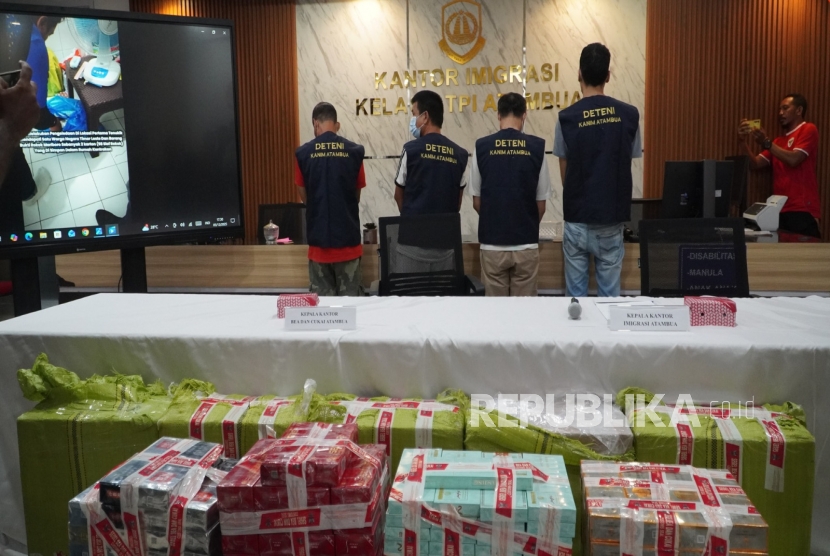 Bea Cukai Bongkar Sindikat Rokok Ilegal, 130 Ribu Batang Diamankan dan Empat WNA Diperiksa