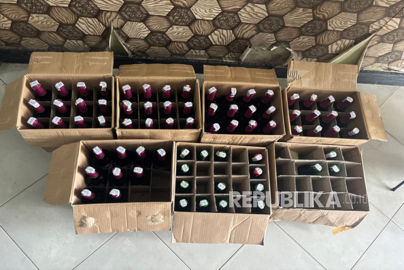 Sinergi Bea Cukai dan Polri Amankan Puluhan Minuman Beralkohol di Tempat Hiburan tak Berizin