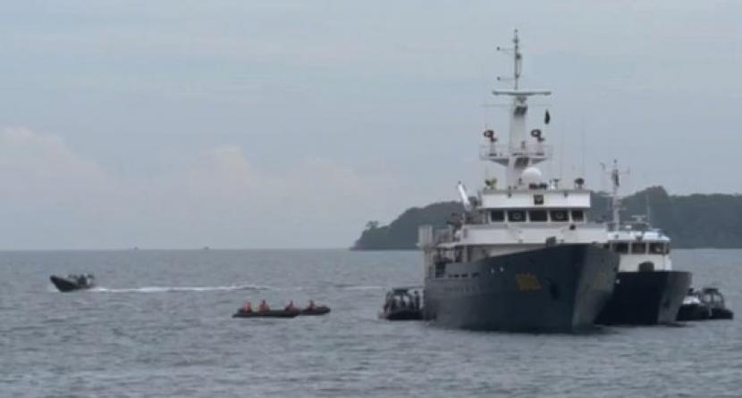 Tim Gabungan terus melakukan pencarian Sriwijaya SJ 182 yang diduga jatuh di Kepulauan Seribu.