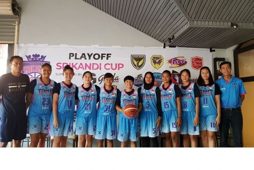 Tim GMC Cirebon jelang play-off Srikandi Cup 2017/2018.